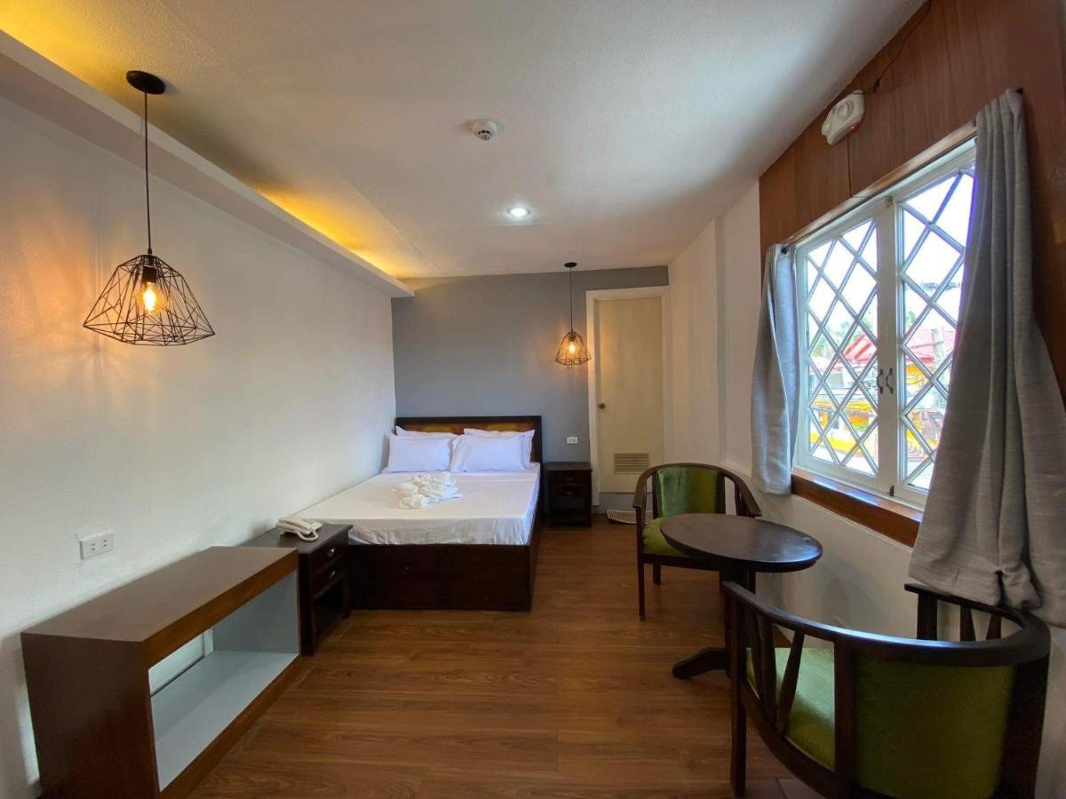 Dumaguete Seafront Hotel Dumaguete City Extérieur photo